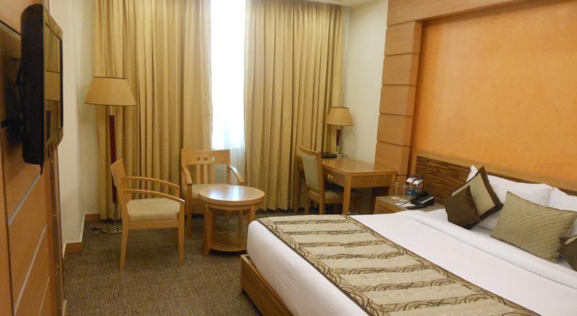 Hotel Saffron Kiran Νόιντα Εξωτερικό φωτογραφία